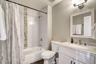 4524 E Kelton Ln, Phoenix, AZ 85032 - Photo 25