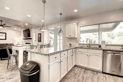 4524 E Kelton Lane, Phoenix, AZ 85032 - Photo 11