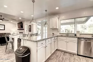 4524 E Kelton Ln, Phoenix, AZ 85032 - Photo 11