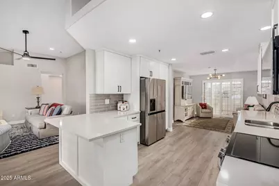 10586 E Cinnabar Avenue, Scottsdale, AZ 85258 - Photo 7