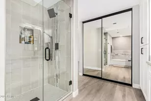 10586 E Cinnabar Ave, Scottsdale, AZ 85258 - Photo 17