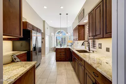 11437 N 40th Place, Phoenix, AZ 85028 - Photo 11