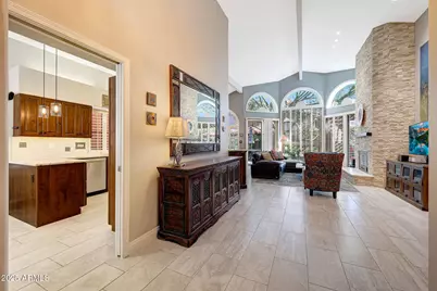 11437 N 40th Place, Phoenix, AZ 85028 - Photo 17