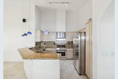 4341 N 32nd Way, Phoenix, AZ 85018 - Photo 5