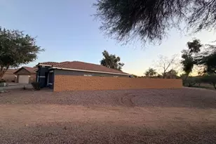 2923 W Five Mile Peak Dr, Queen Creek, AZ 85142 - Photo 33