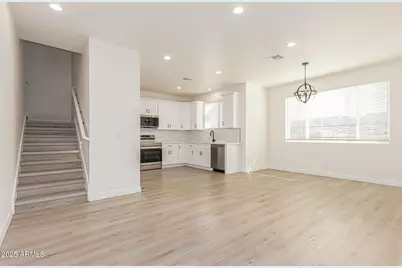 133 W Latona Road, Phoenix, AZ 85041 - Photo 7