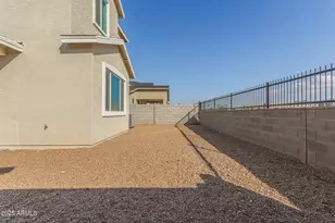 133 W Latona Rd, Phoenix, AZ 85041 - Photo 35