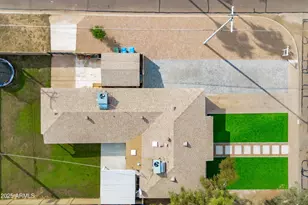 2201 E Weldon Ave, Phoenix, AZ 85016 - Photo 3