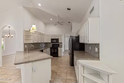 10605 E Hercules Drive, Sun Lakes, AZ 85248 - Photo 11