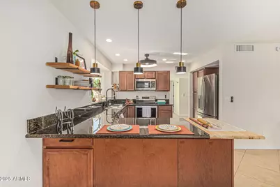 18633 N 15th Place, Phoenix, AZ 85024 - Photo 7