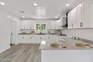 346 W Edgemont Ave, Phoenix, AZ 85003 - Photo 11