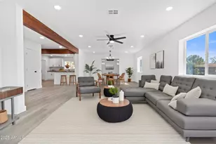 346 W Edgemont Ave, Phoenix, AZ 85003 - Photo 9