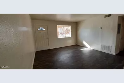 2537 W Georgia Avenue #2, Phoenix, AZ 85017 - Photo 3