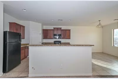 25391 W Ellis Drive, Buckeye, AZ 85326 - Photo 7