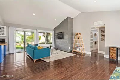 1118 E Wickieup Lane, Phoenix, AZ 85024 - Photo 15