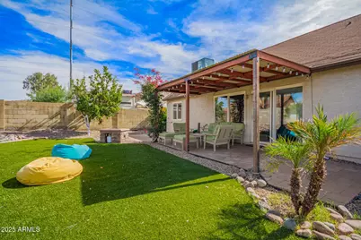 1118 E Wickieup Lane, Phoenix, AZ 85024 - Photo 9