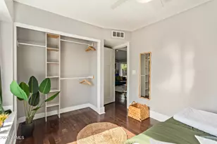 1118 E Wickieup Ln, Phoenix, AZ 85024 - Photo 21