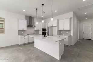 11662 W Luxton Ln, Avondale, AZ 85323 - Photo 7