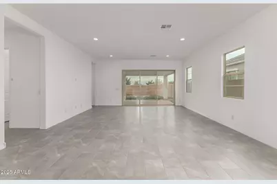 11662 W Luxton Lane, Avondale, AZ 85323 - Photo 13