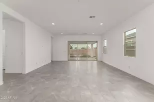 11662 W Luxton Ln, Avondale, AZ 85323 - Photo 13