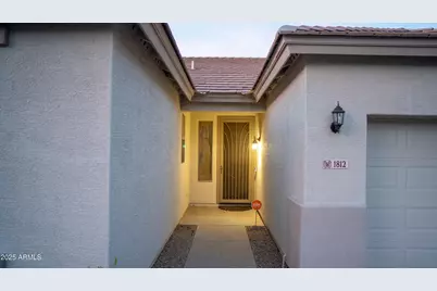 1812 E Beautiful Lane, Phoenix, AZ 85042 - Photo 5