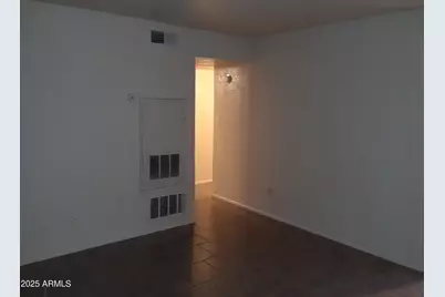2537 W Georgia Avenue #14, Phoenix, AZ 85017 - Photo 13
