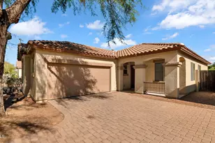 1835 S Swan Dr, Gilbert, AZ 85295 - Photo 1