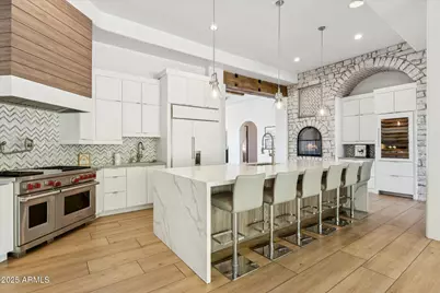 23380 N 61st Drive, Glendale, AZ 85310 - Photo 9