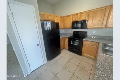 10460 W Reade Avenue, Glendale, AZ 85307 - Photo 5