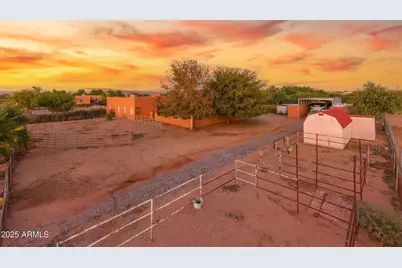 25645 W Blue Sky Drive, Wittmann, AZ 85361 - Photo 35