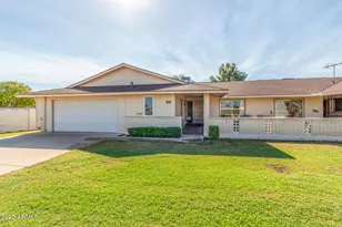 10709 W Clair Dr, Sun City, AZ 85351 - Photo 3