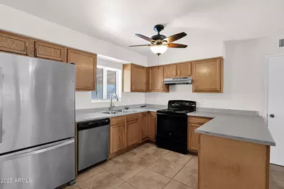 7221 W Virginia Avenue, Phoenix, AZ 85035 - Photo 11