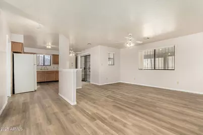 15762 S Overfield Road, Arizona City, AZ 85123 - Photo 7