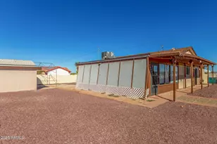 15762 S Overfield Rd, Arizona City, AZ 85123 - Photo 29