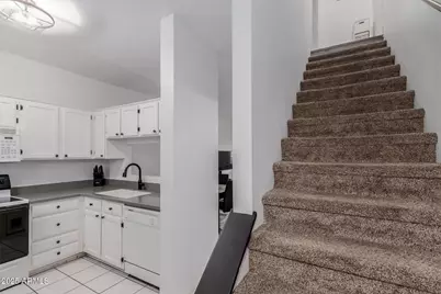 3401 W Morrow Drive #5, Phoenix, AZ 85027 - Photo 11