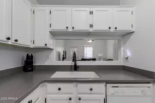 3401 W Morrow Dr, Phoenix, AZ 85027 - Photo 9