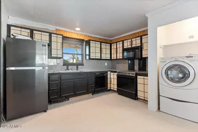 4215 N 105th Avenue, Phoenix, AZ 85037 - Photo 9