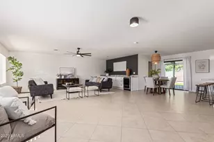 8124 E Mitchell Dr, Scottsdale, AZ 85251 - Photo 5