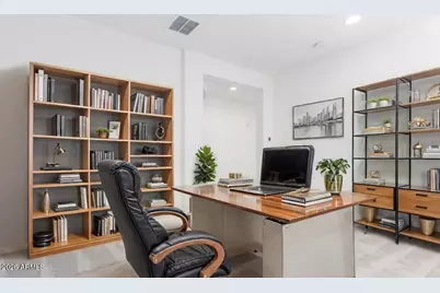 16917 W Jenan Road, Surprise, AZ 85388 - Photo 3