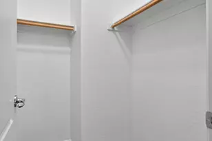 22946 W Desert Bloom St, Buckeye, AZ 85326 - Photo 9