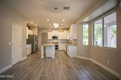 7033 W Honeysuckle Drive, Peoria, AZ 85383 - Photo 17