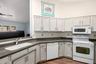 9158 W Ludlow Dr, Peoria, AZ 85381 - Photo 15