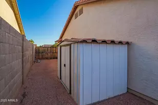 9158 W Ludlow Dr, Peoria, AZ 85381 - Photo 5