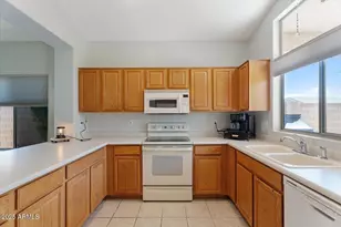 3553 W Morse Ct, Anthem, AZ 85086 - Photo 9