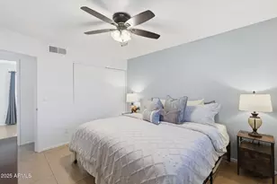 2902 E Villa Theresa Dr, Phoenix, AZ 85032 - Photo 13