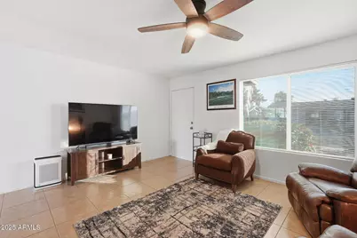 2902 E Villa Theresa Drive, Phoenix, AZ 85032 - Photo 11