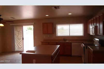 16377 W Cottonwood Street, Surprise, AZ 85388 - Photo 5