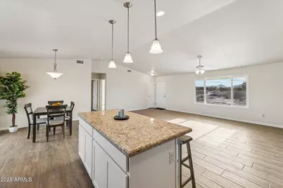 19272 W Audrey Lane, Surprise, AZ 85387 - Photo 11