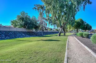 2532 E Bluefield Ave, Phoenix, AZ 85032 - Photo 27