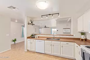 25643 W Satellite Ln, Buckeye, AZ 85326 - Photo 5